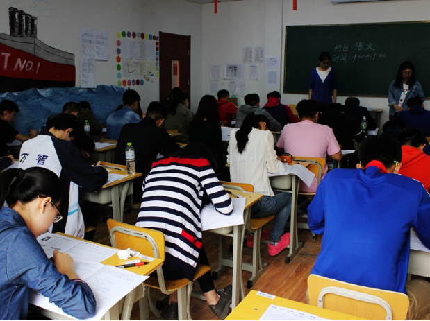 春季高考后選專(zhuān)業(yè)從心理上講要考慮到幾點(diǎn)